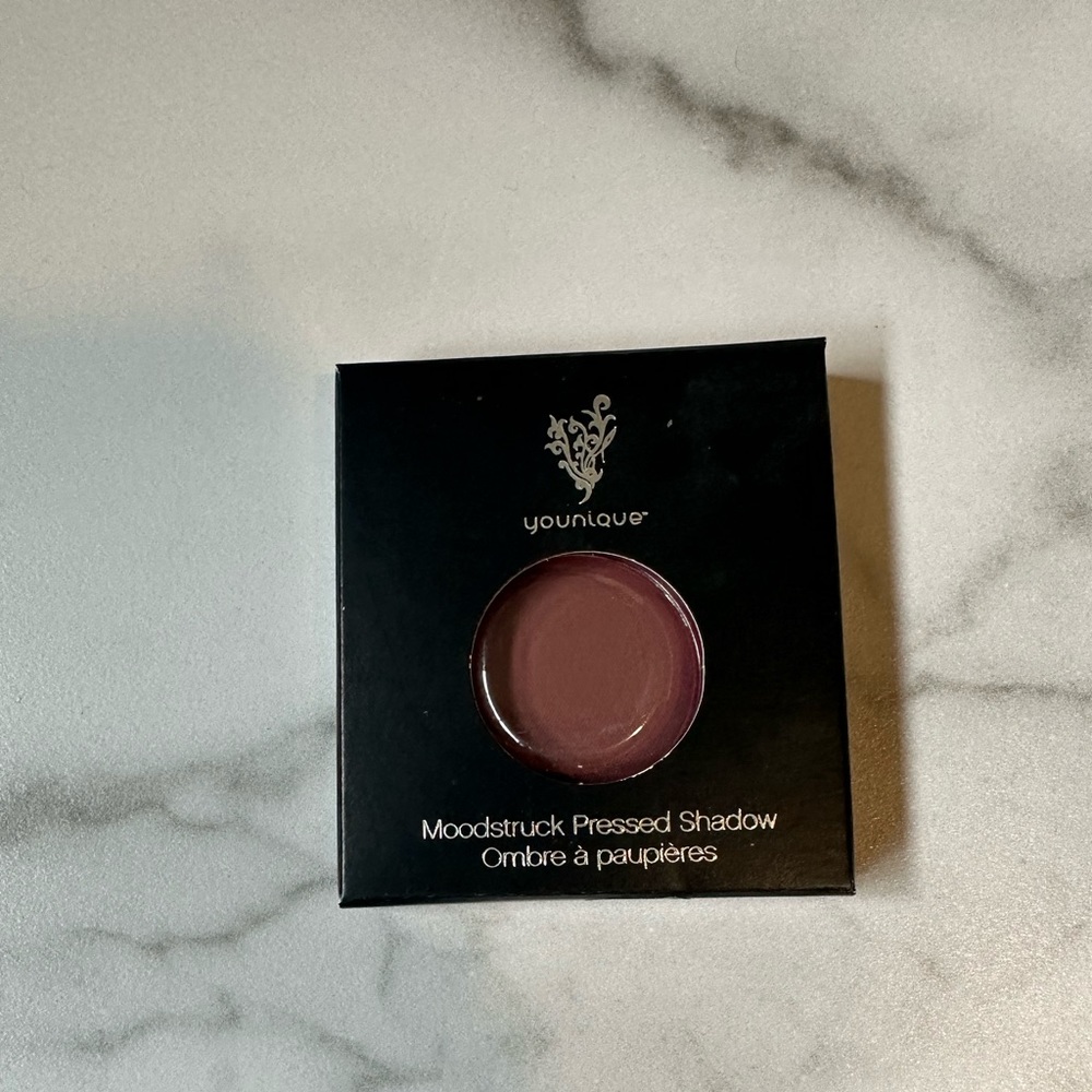 Younique Moodstruck pressed eye shadow in Fervent